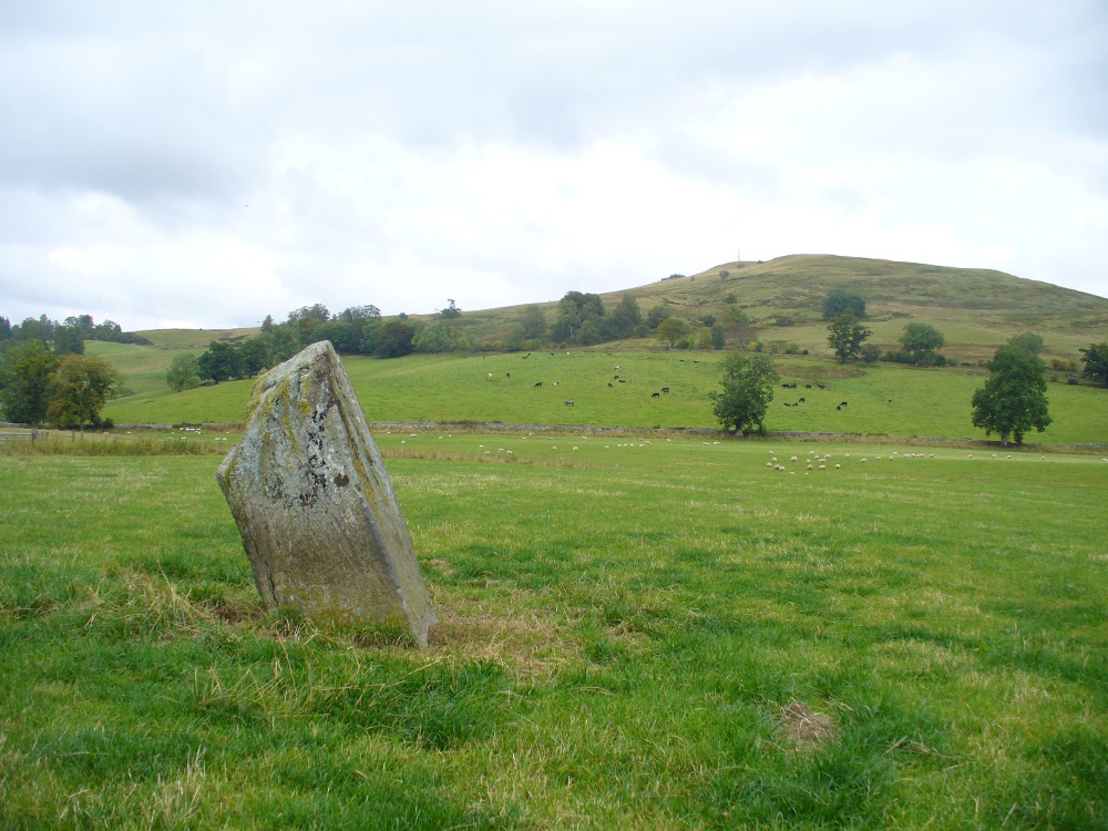 Witches Stone, looking NE past Milquhanzie Hill fort