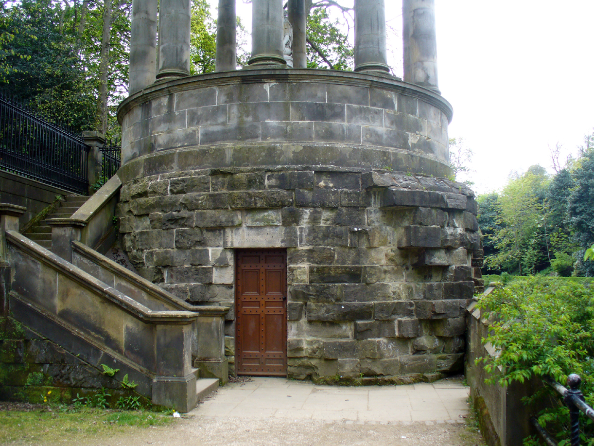 Entrance to the well